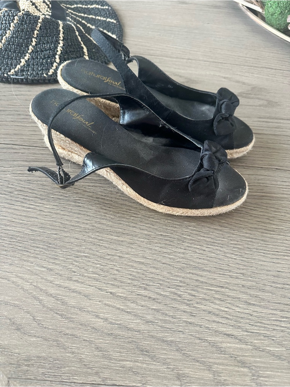 Naturalizer Black Espadrille Wedge Sandals Size 8 + Straw Sun Hat